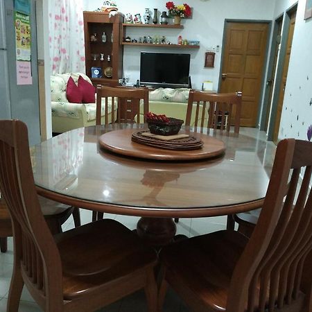 Cozy Mount Erskine Homestay George Town Ngoại thất bức ảnh